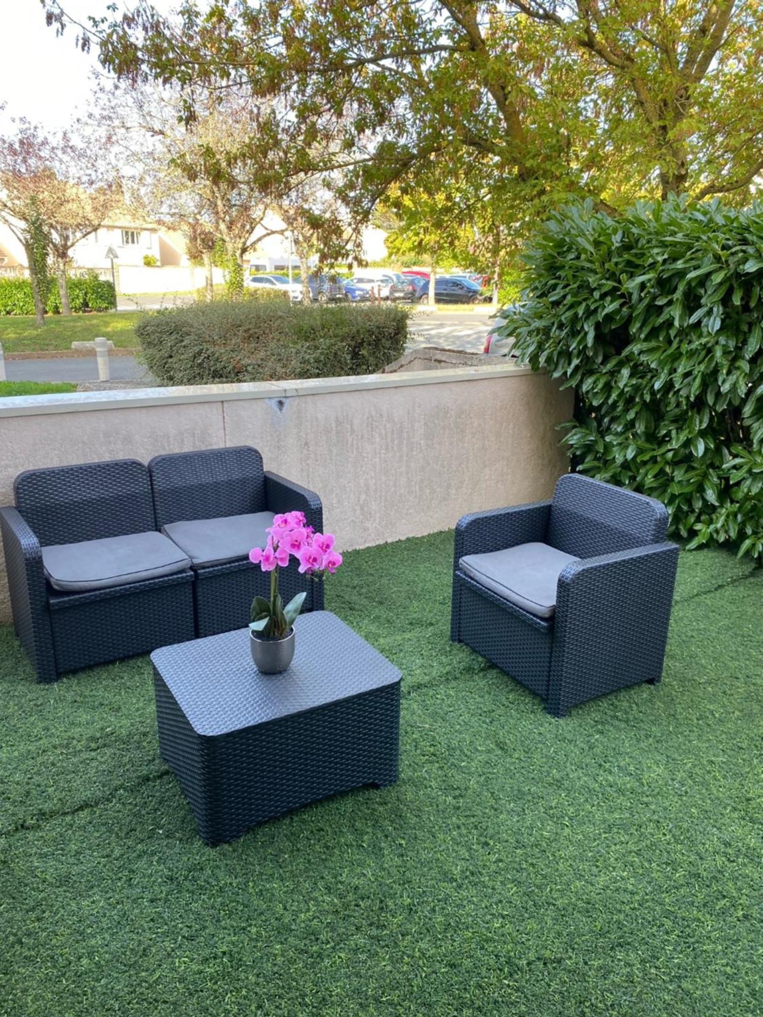 Logement Entier Chambre+Salon + Jardin & Terrasse Les Ulis Exterior photo